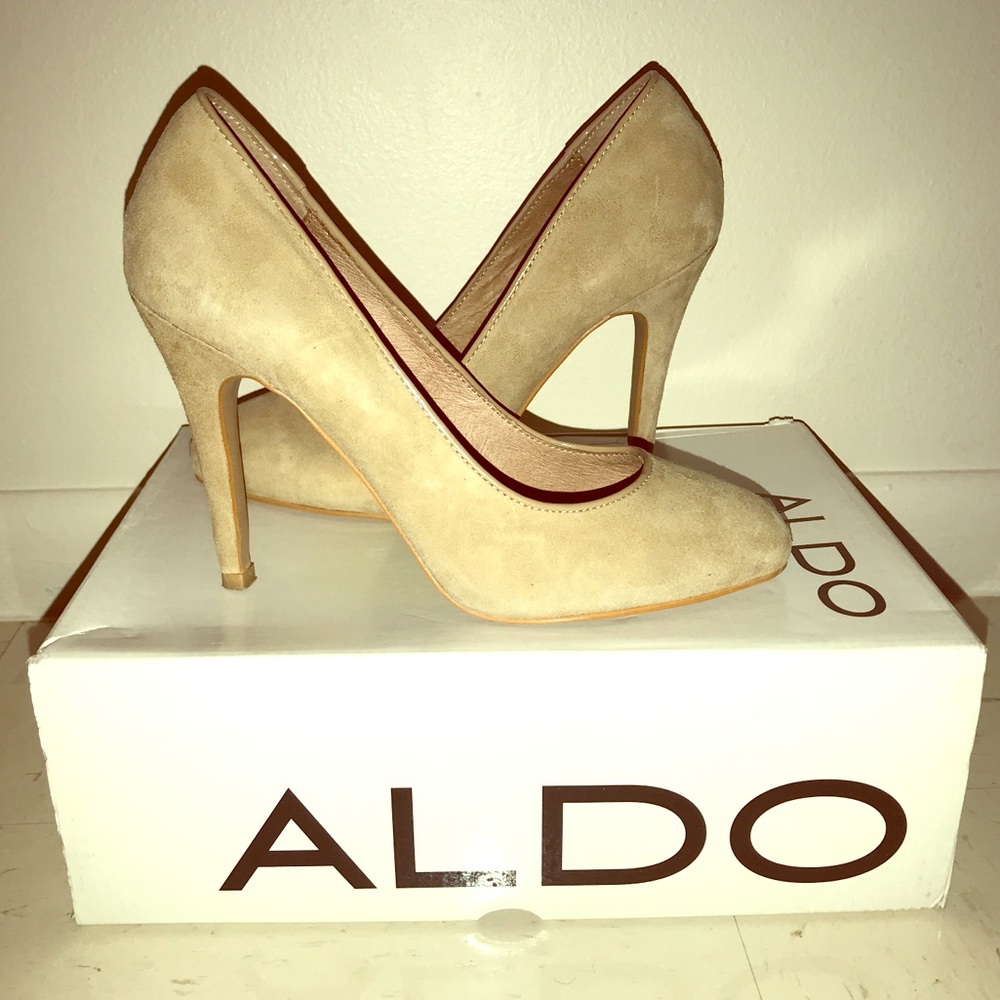 NUDE ALDO HEELS